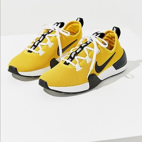 womens nike ashin